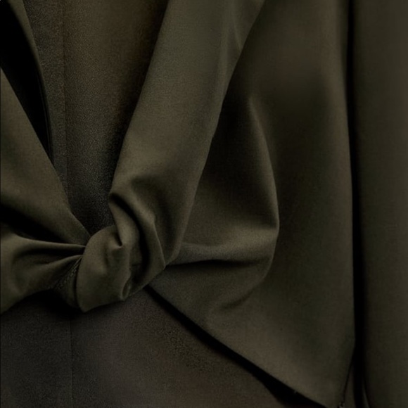 Zara front tie long sleeve - Picture 3 of 4